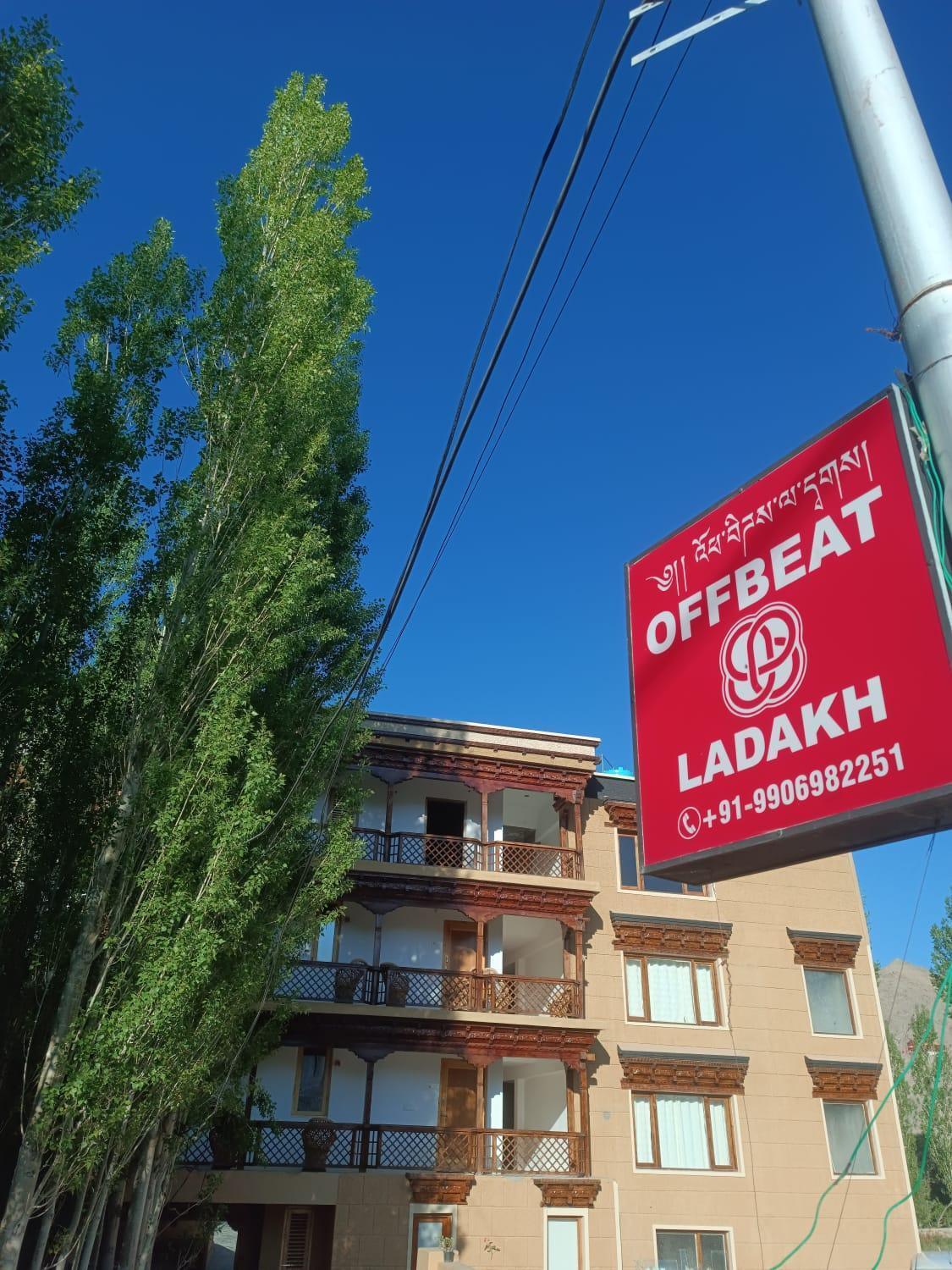 Hotel Om Ladakh Leh Bagian luar foto