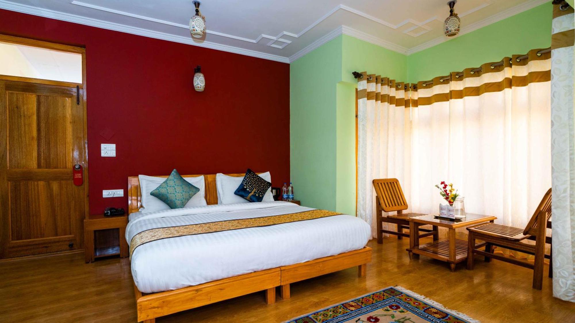 Hotel Om Ladakh Leh Bagian luar foto